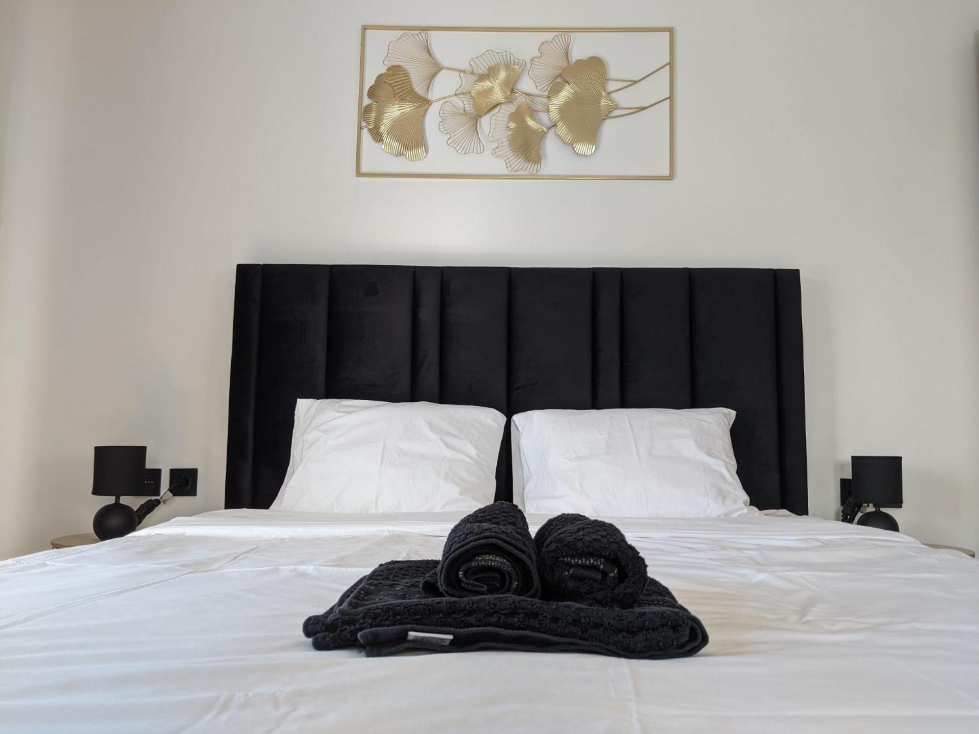 Rooms 10 Mins Walk From Train Station! Agualva-Cacem 외부 사진